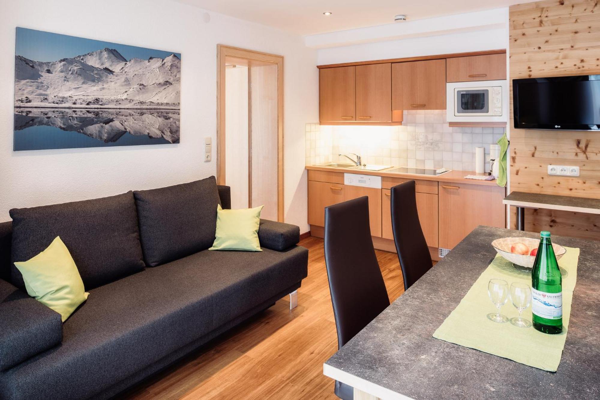 Haus Raetia Apartment Serfaus Bagian luar foto